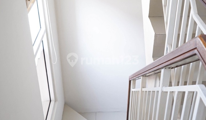 Rumah Bagus 3 Lantai, Lingkungan Asri, di Samara Village Gading Serpong 2