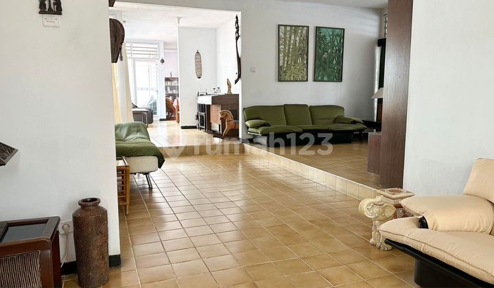 Turun Harga Rumah, Lingkungan Asri, Siap Huni, Di Kebayoran Lama 