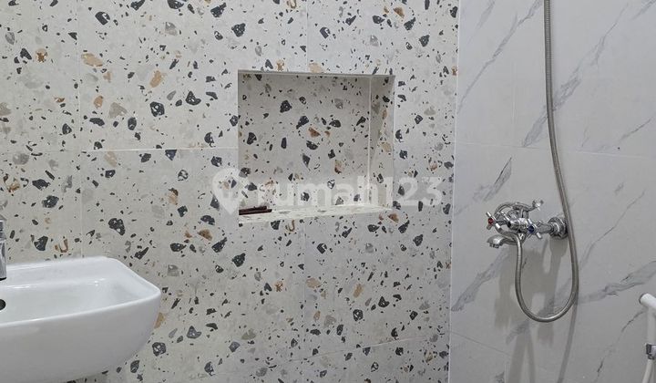 Dijual Rumah Brand New, Lingkungan Asri, Siap Huni, Di Griya Loka Bsd 2