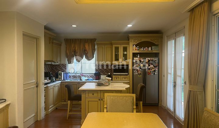 Luxury House for Sale, Scenic Environment, at Lippo Karawaci Boulevard 2