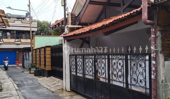 Disewakan Murah Rumah Standar Layak Huni 11 4 Lt Row 1mbl Area Johar Baru 1