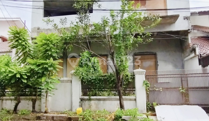 Perumahan Taman Aries Jakarta Barat Rumah 2 Lantai Ukuran 10 X 17,5 M2 Hadap Selatan Row Jalan 2 Mobil Nego