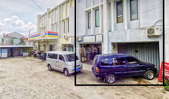 Terraced Shop House in Poris Tangerang, Spacious Parking by the Main Road, 2 Floors, Size 9 x 18 m², East Facing, Negotiable Terraced Shop House in Poris Tangerang, Spacious Parking by the Main Road, 2 Floors, Size 9 x 18 m², East Facing, Negotiable