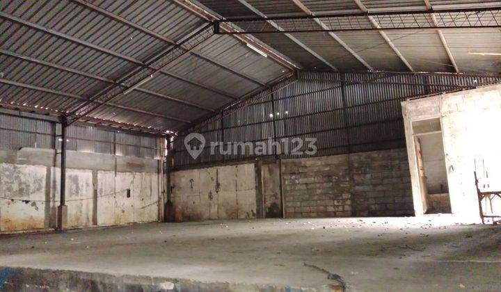 TANAH DAPAT GUDANG, JALAN PANJANG, KEBON JERUK, JAKARTA BARAT, EX GUDANG LUAS TANAH 400 M2, UK. 20x 20, COCOK UNTUK GUDANG, WORK SHOPHOME INDUSTRI, PINGGIR JALAN RAYA, HADAP BARAT DAYA, BUTUH RENOVASI, ADA PARKIR KHUSUS KONTAINER. 1