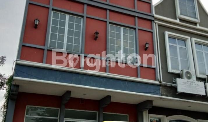 RUKO GADING SERPONG, PARAMOUND LAND, SOLVANG SQ, EXOTIC 3 LANTAI MODEL EINDHOVEN, PINGGIR JALAN, BARU DAN BERSIH, ROW DEPAN LUAS