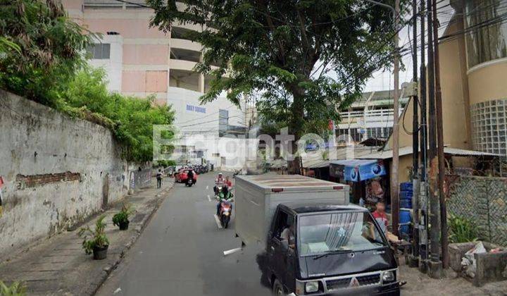 Tanah Tomang Jakarta Barat di Zona komersial hadap timur pinggir jalan raya luas tanah 888 m2 bentuk nya trapesium. 2