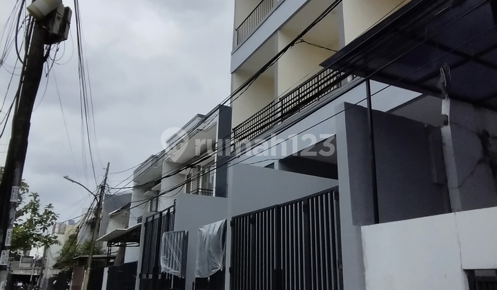 Rumah Baru Siap Huni Jl Mangga Dekat Ruko Green Ville Duri Kepa Jakarta Barat Rumah 4 Lantai Ukuran 3X15 M2 Luas Tanah 45 M2 Hadap Utara Row Jalan 1 Mobil Lega bisa KPR