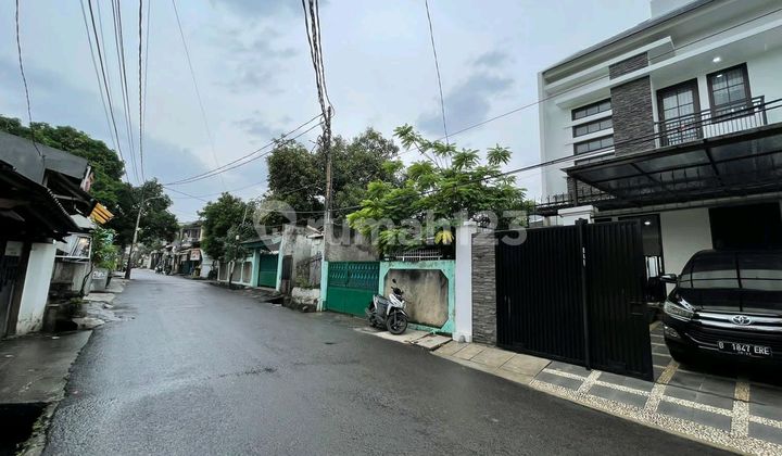 Rumah Siap Huni Kemanggisan Belakang Kampus Binus Jakarta Barat, Luas 146 M2 Hadap Timur Row Jalan 2 Mobil 2