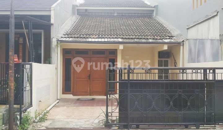 Kedoya Permai Garden Housing, 2-Story House Size 6x20 M2 South Facing, Double Car Row, Toll Road Side Housing Kebon Jeruk West Jakarta 2