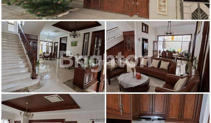 Rumah mewah Green Garden Jakarta Barat rumah 2 lantai 1/2 tengah plong di design khusus, sirkulasi udara bagus ukuran 12 x 25 m2 ada taman santai pagar otomatis hadap timur laut  nego 1