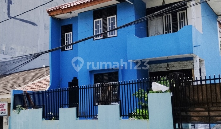 Taman Meruya Ilir Tanah dan Rumah Cocok Buat Usaha Kost Gudang Dll Luas Tanah 201 M2 Hadap Barat Laut Parkir bisa 3 Mobil Row Jalan Lebar bisa 3 Mobil Hoek Nego 2