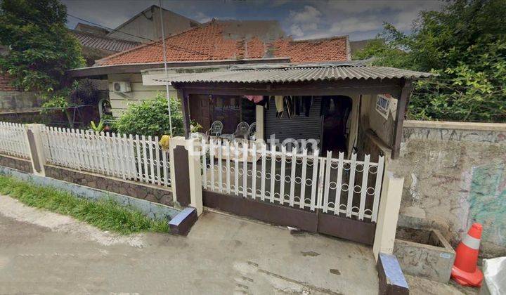 Rumah cocok untuk kost, area kost-kost an kedoya kebon jeruk Jakarta Barat luas tanah 225 m2 row jalan 2 mobil hadap utara 2