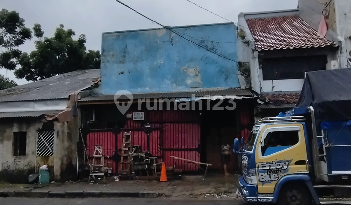 Jual Murah Hitung NJOP Rumah Usaha Skrg Jadi Gudang Pinggir Jalan Raya Utama Malaka Pasar Pagi Kec Tambora Kota Jakarta Barat Ukuran 7,6 X 16 M2 Hadap Selatan Row Jalan bisa 3 Mobil dan di Lewati Kontainer atau Akses Mobil Besar Area Ini Byk Perkantoran