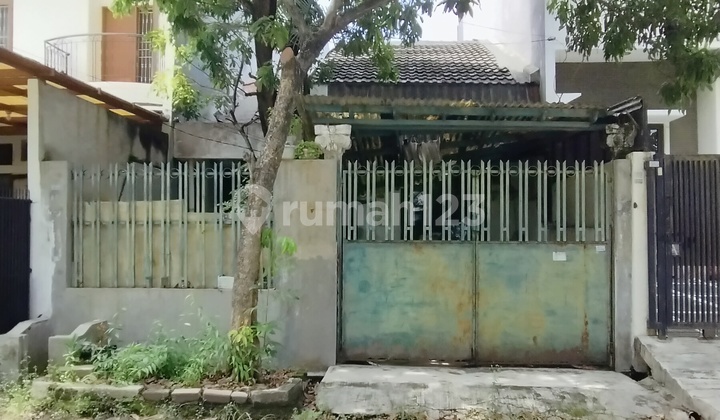 Rumah Tua Hitung Tanah Saja Perumahan Taman Aries Jakarta Barat Rumah Dalam Komplek Depan Taman Bermain Ukuran 5 X 21 M2 Hadap Utara Row Jalan 2 Mobil Nego