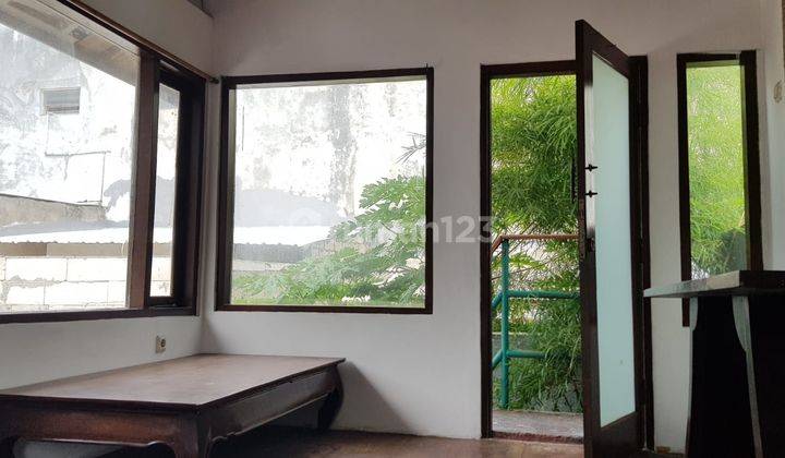 Rumah Minimalis Dengan Style Villa Kawasan Puri Gading 16