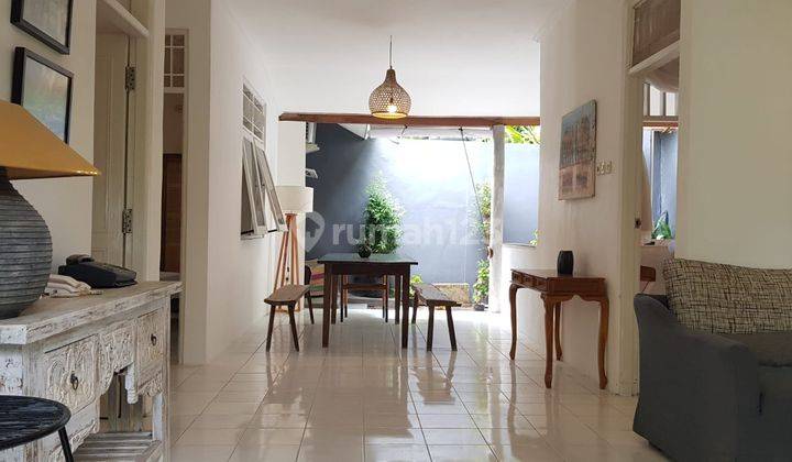 Rumah Semi Villa Mewah Area Puri Gading. 3