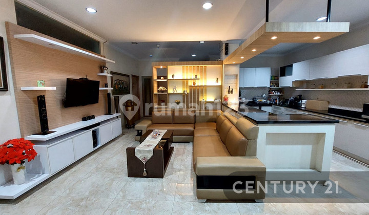 Rumah 3 Lantai Posisi Hook di Sunter S7939