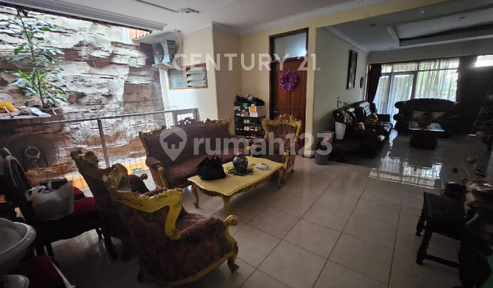 Rumah 2 Lantai Pinggir Jalan Besar, Kayu Putih, Jaktim, S9412 2