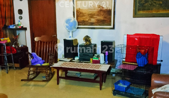 Rumah Hitung Tanah di Mampang Jakarta Selatan Rumah Hitung Tanah di Mampang Jakarta Selatan