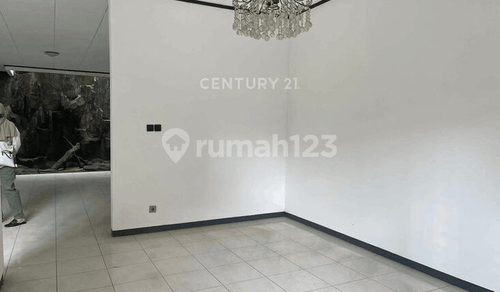 Comfortable, Spacious, Strategic, Ready to Occupy House in Kayu Putih R2173 Comfortable, Spacious, Strategic, Ready to Occupy House in Kayu Putih R2173