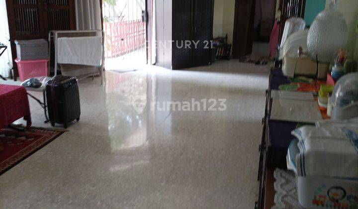 Rumah Tinggal 2 Lantai Dalam Komplek Di Pulomas NS0060 1