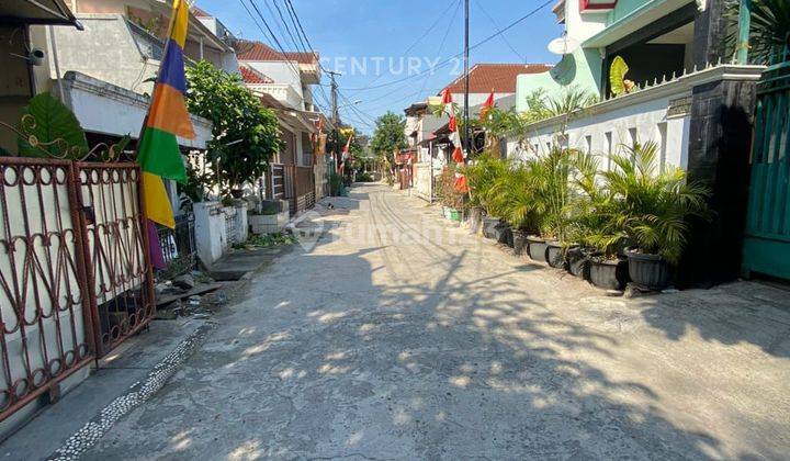 Rumah Akses Jalan 2 Mobil Dalam Komplek Walikota Sukapura S8014 2