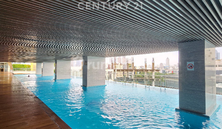 Ready-to-Occupy Studio Apartment in Menteng Park Central Jakarta S9535 2