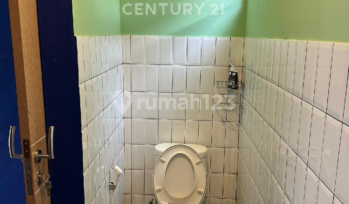 2-Story House with Industrial Concept in Cipinang Rawamangun S9502 2