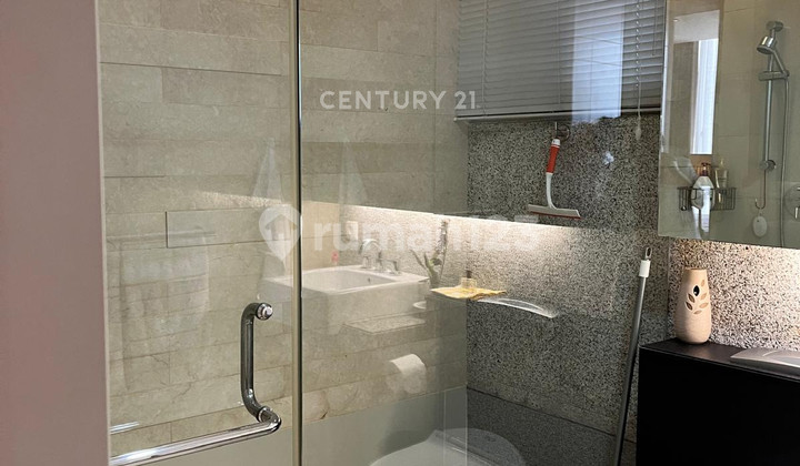 Apartemen The Summit 4BR Tower Alpen II Lantai 10 S8500 2