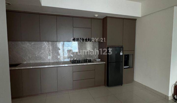 Apartemen The Kensington Royal Suites 2BR Lt 17 R1986 2