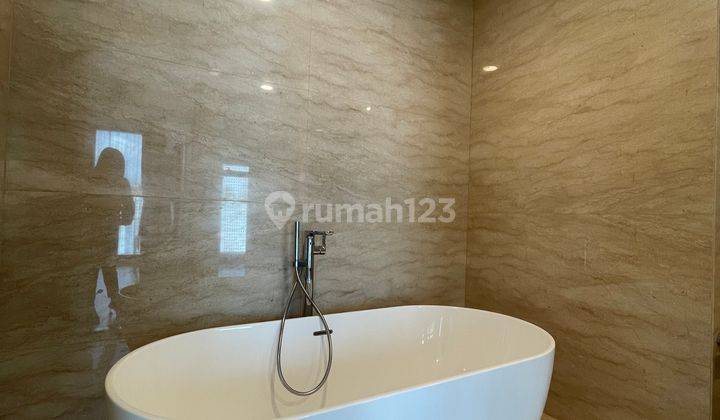 Fully Furnished Apartemen 57 Promenade Thamrin Tipe 3 BR Harga Murah