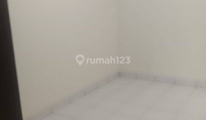 J Disewakan Rumah Lokasi Kresek Indah 2 Uk 5x15 2 Lantai  2