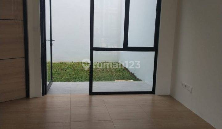 J Disewakan Rumah Cendana Cove Karawaci 5.5 X 15 1