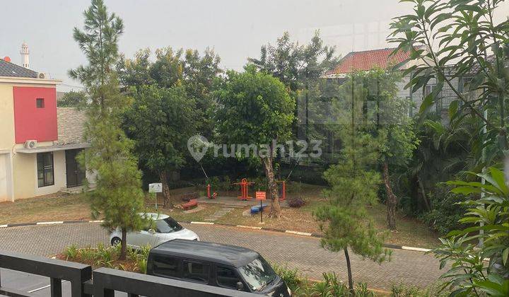Yun 09.06 Disewakan Rumah Green Lake City Asia di Depan Taman 6