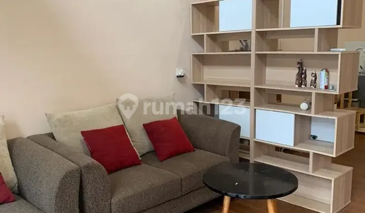 J Dijual Rumah Siap Huni di Aryana Karawaci Semi Furnish