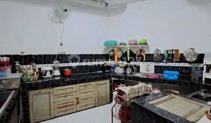 Disewakan Lokasi Strategis! Rumah di Kepa Duri 2