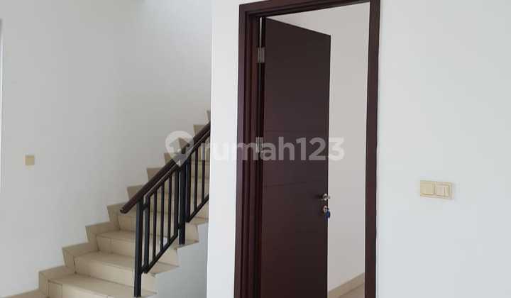 For Rent: J House in Green Lake City, Asia Cluster, Size 8x18