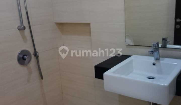 J Disewakan Rumah Green Lake City Cluster East Asada AC 4 Unit 2