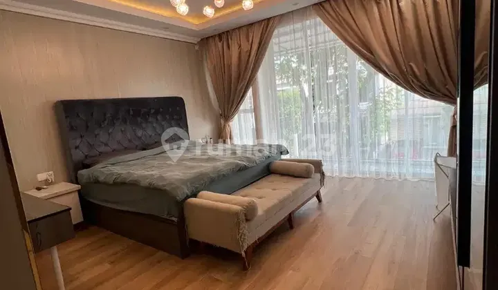 Dijual rumah di Puri Mansion (beserta furniture yang nempel) Dijual rumah di Puri Mansion (beserta furniture yang nempel)