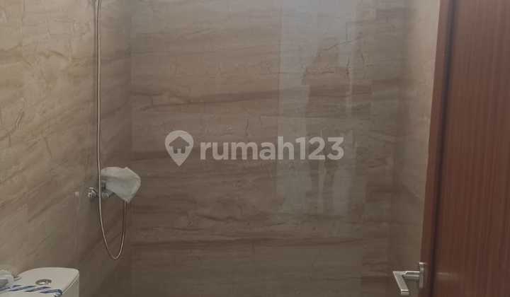 Disewa Rumah Pik, Jakarta Utara Cluster Katamaran LT : 560 Ac 8