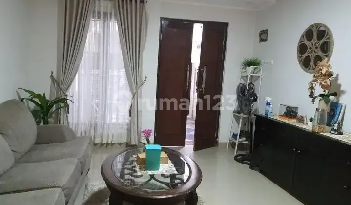 For Sale New 3-Story House in Kosambi near Matland/Green Lake Toll Road