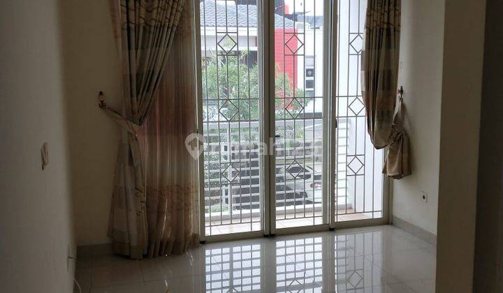 J Dijual Rumah Green Lake City Amerika 8x15 Full Bangunan  1