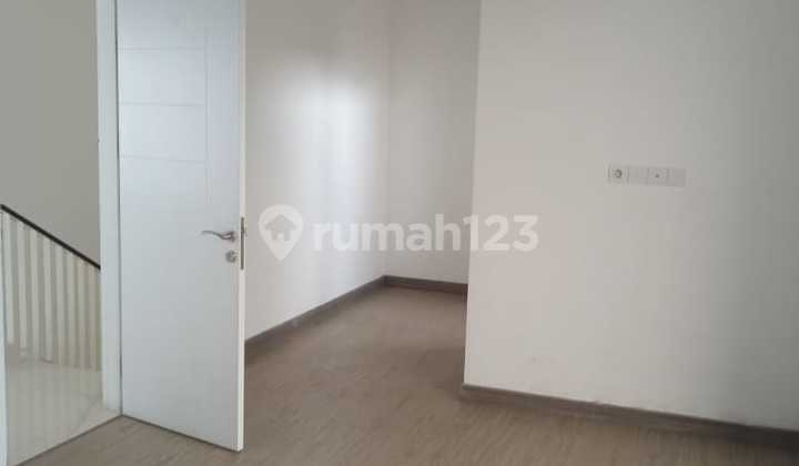 House for Rent: The Riviera at Puri, Karang Tengah, UK: 8x15 House for Rent: The Riviera at Puri, Karang Tengah, UK: 8x15
