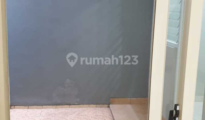 J Disewakan di Green Lake City Cluster Amerika Rumah 2 Lantai 2