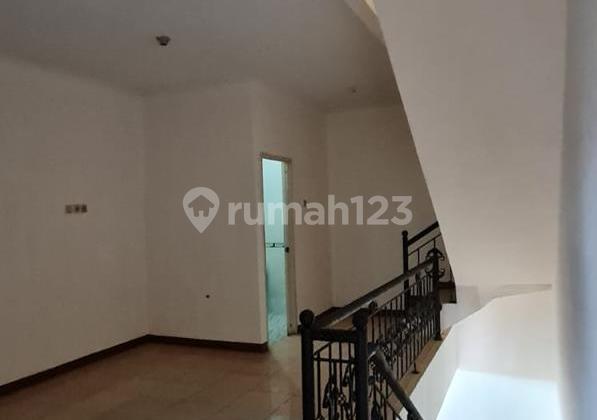 For Rent: Shop House at Jl. Kresek Raya, Kosambi, West Jakarta, Land Area 4.5x14. 2