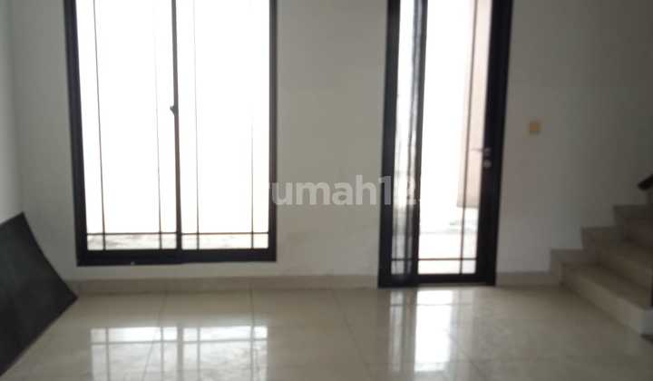 J Disewakan Rumah Green Lake City Cluster Asia Ukuran 8X18