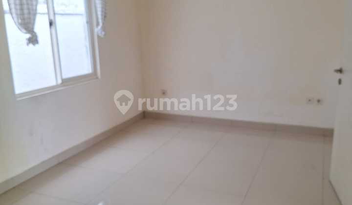 J Disewa Rumahgreen Lake City Cluster : Amerika Uk : 6X15