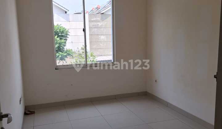 For Rent House Green Lake City Cluster: America Size: 6x15