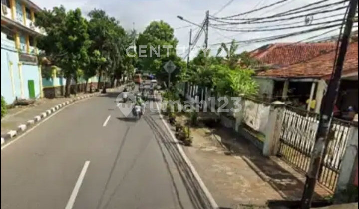 Dijual Tanah dan Bangunan di Kebayoran Lama 2