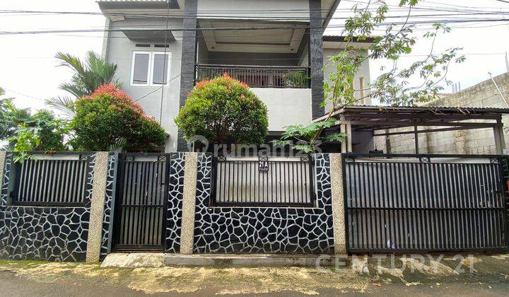 Rumah 2 Lantai Cantik, Tenang Dan Asri Cibubur Jakarta Timur 1